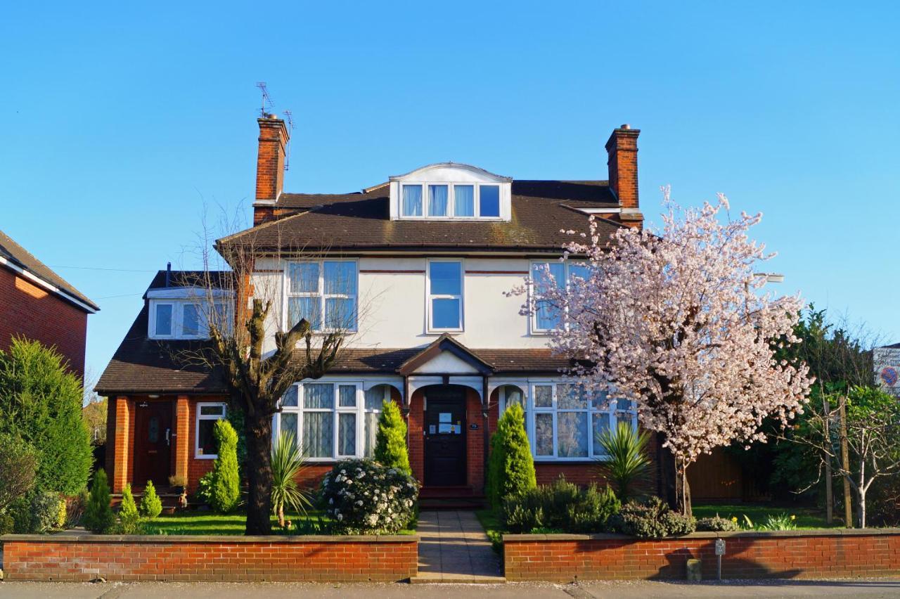 Ricky Road Guest House - Premium Watford  Extérieur photo