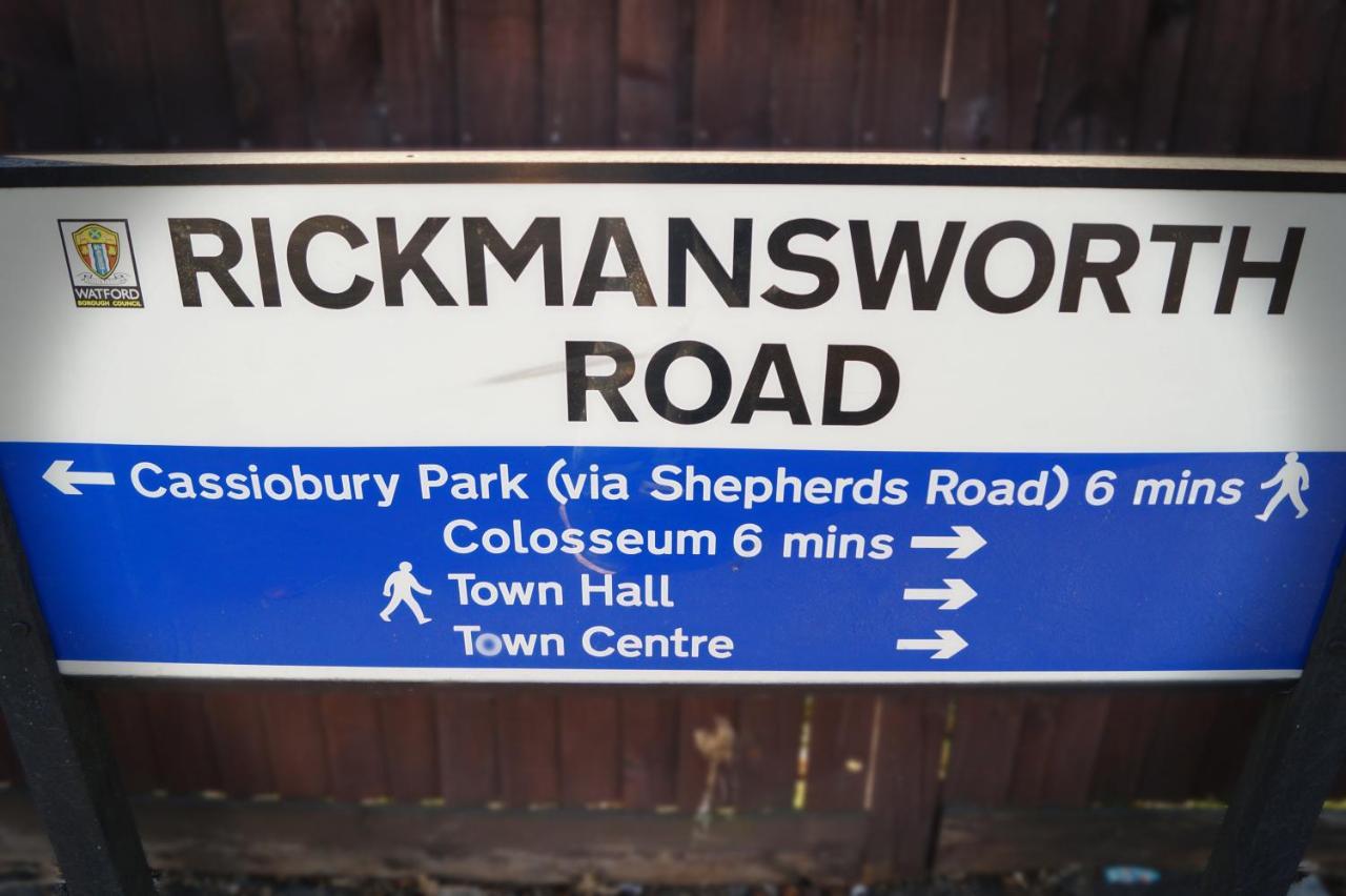 Ricky Road Guest House - Premium Watford  Extérieur photo